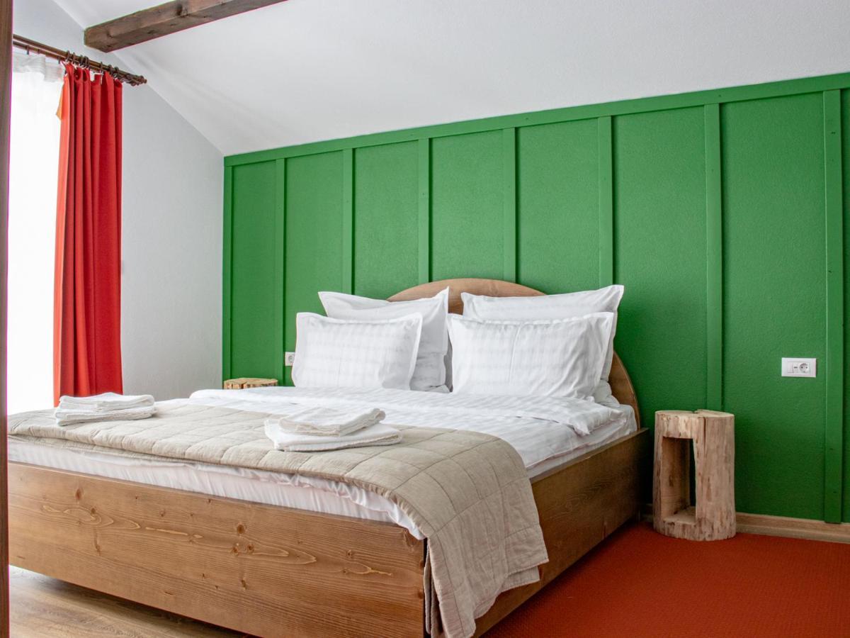 Chalet Delut Botus Bagian luar foto